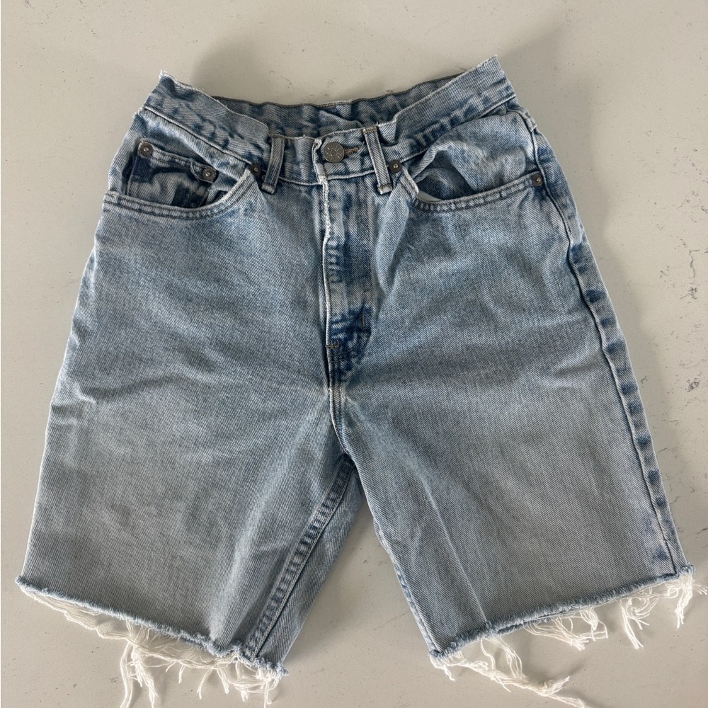 Vintage chic Light Blue Frayed Denim Shorts size 24 0r 25 snug fit